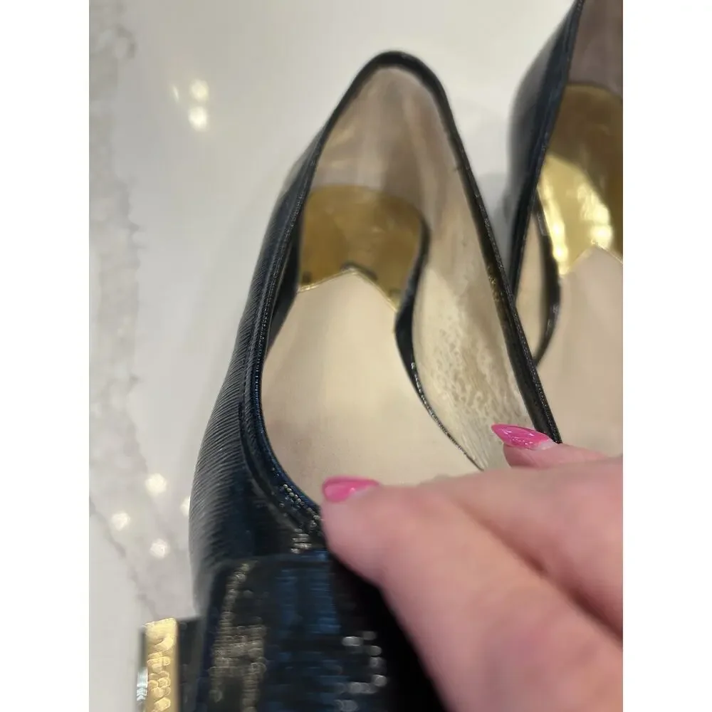 Michael Kors Kiera Mid Pumps Black Patent Leather Bow Toe Gold Logo Heels Sz 8M